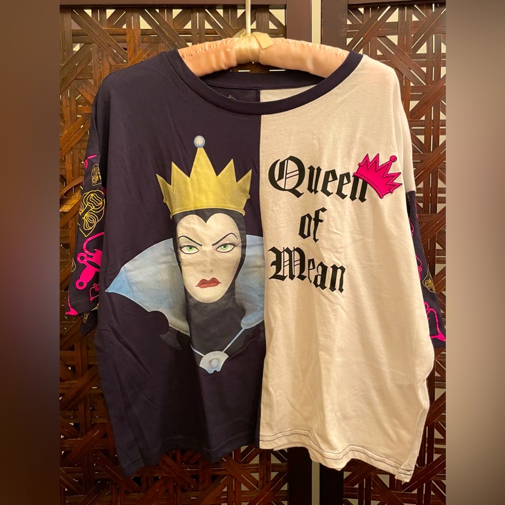 Disney “Queen of Mean” Malificent Cropped Oversized Tee, Size L / XL - Awesome!